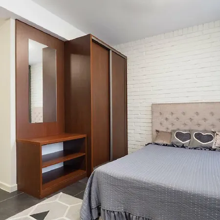 Apartament Faust *